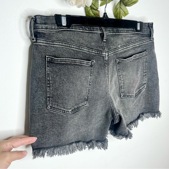 Gap Frayed Hem Denim Shorts - Picture 5 of 7